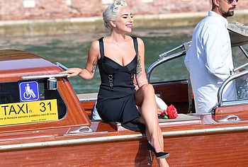 Lady Gaga nude