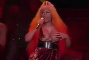 Nicki Minaj Oops