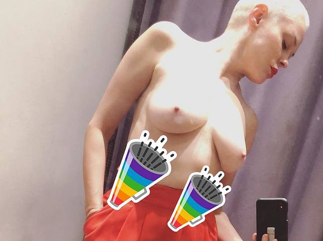 Rose McGowan nude