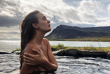 Josephine Skriver nude