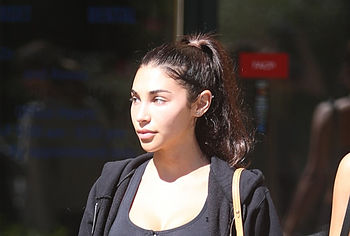 Chantel Jeffries nude