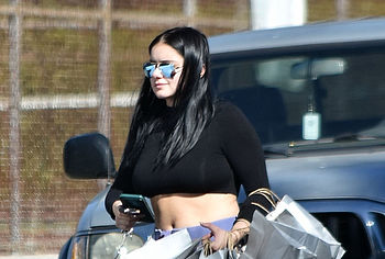 Ariel Winter nude