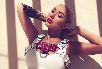 Iggy Azalea nude