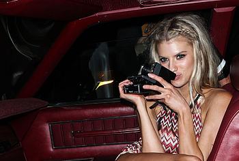 Charlotte McKinney nude