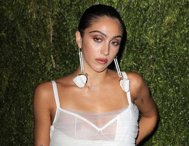 Lourdes Leon nude