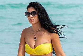 Suelyn Medeiros nude