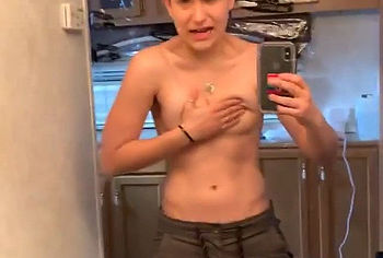 Bex Taylor-Klaus nude