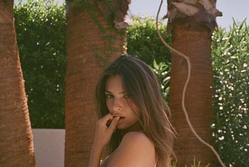 Emily Ratajkowski nude