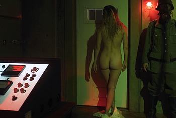 Dominique Swain Nude