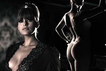 Eva Mendes nude