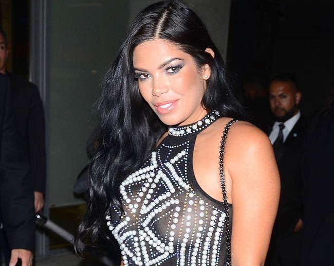 Suelyn Medeiros nude