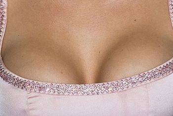 Camilla Thurlow nude