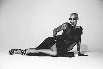 Amber Rose nude