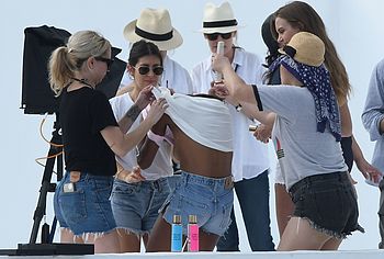 Josephine Skriver & Jasmine Tookes nude