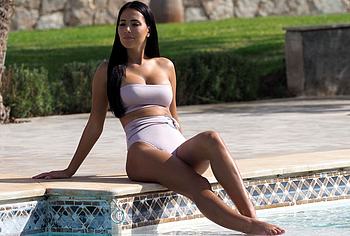 Yazmin Oukhellou nude