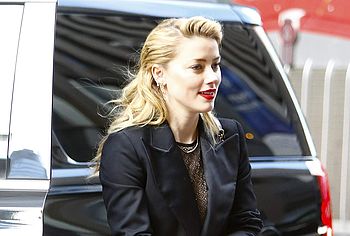 Amber Heard nude