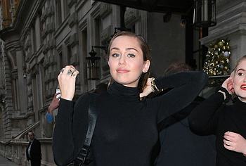 Miley Cyrus nude