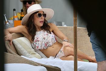 Bethenny Frankel nude