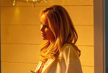 Amanda Holden nude