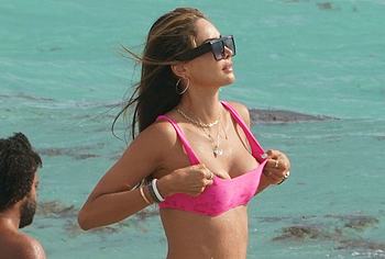 Patricia Contreras nude