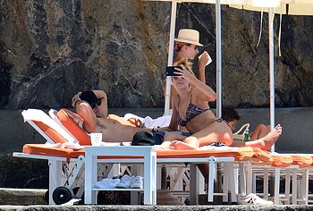 Jennifer Hawkins nude