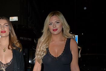 Danielle Sellers nude