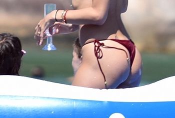 Alessandra Ambrosio nude