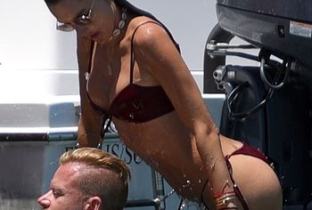 Alessandra Ambrosio nude