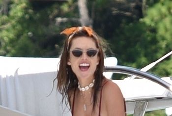 Alessandra Ambrosio nude