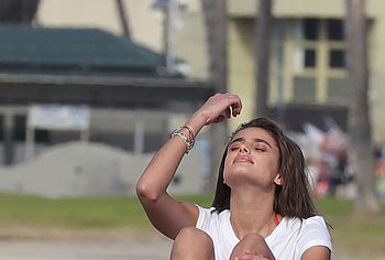 Taylor Marie Hill nude