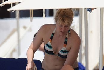 Meredith Ostrom nude