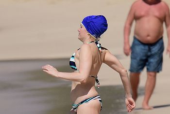 Meredith Ostrom nude