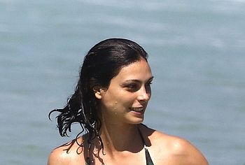 Morena Baccarin nude