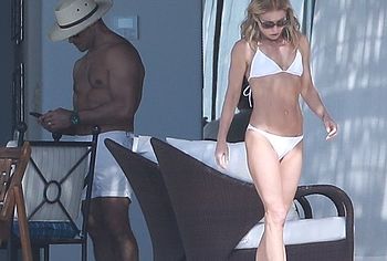 Kelly Ripa nude