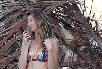 Gisele Bundchen nude