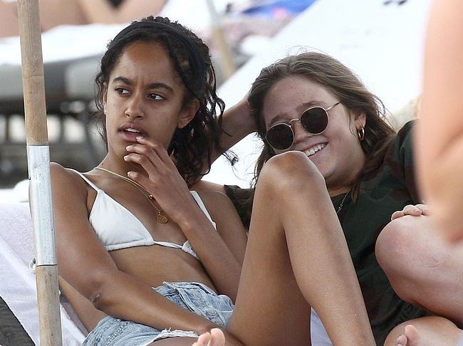 Malia Obama nude