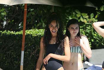 Malia Obama nude