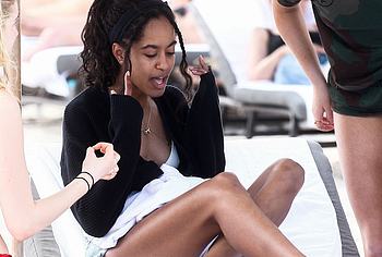 Malia Obama nude