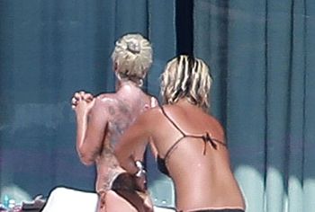 Lady Gaga nude