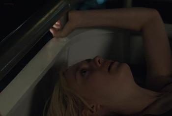 Dakota Fanning Nude
