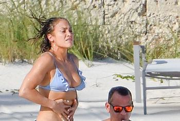 Jennifer Lopez nude