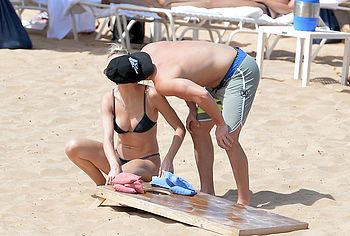 Lauren Bushnell nude