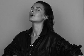 Jessica Clements Nude