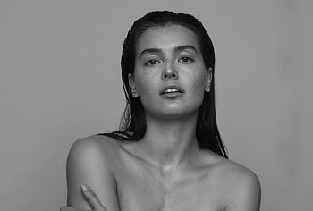 Jessica Clements Nude