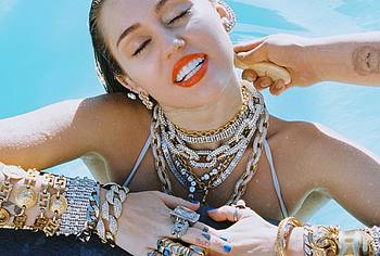 Miley Cyrus Naked