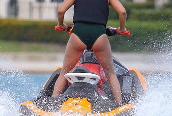 Priyanka Chopra & Sophie Turner nude