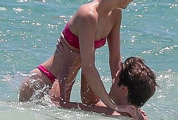 Grace Elizabeth nude