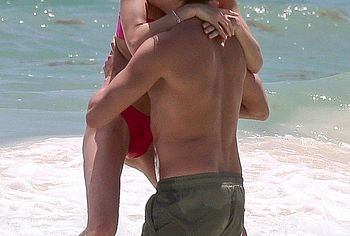 Grace Elizabeth nude