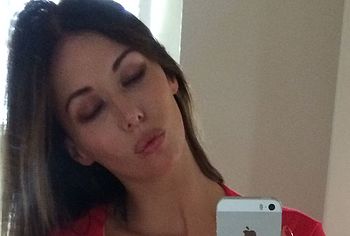 Ashley Mulheron nude