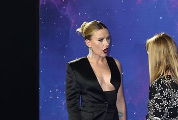 Scarlett Johansson nude